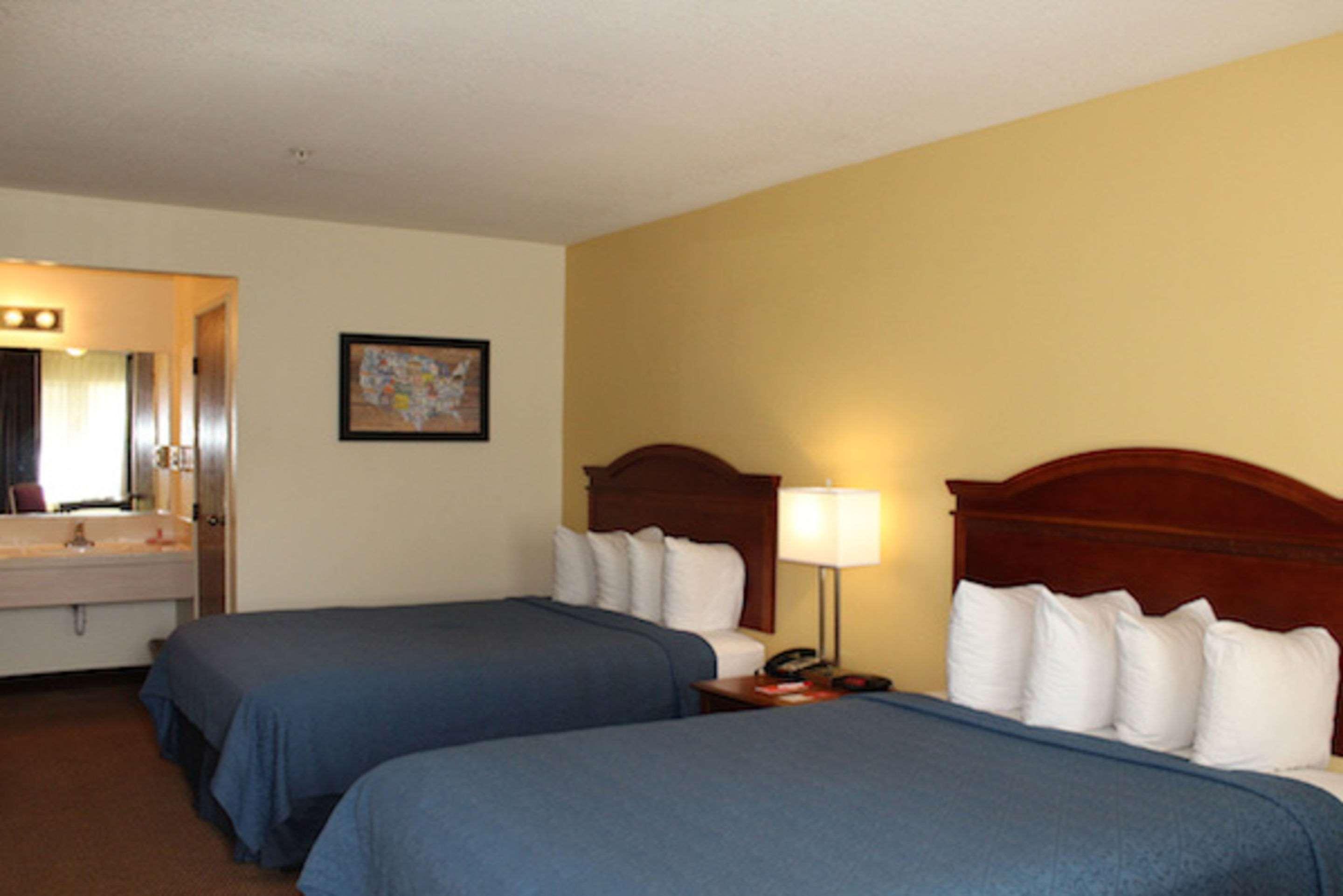 Econo Lodge Inn & Suites Lodi - Wine Country Area Extérieur photo