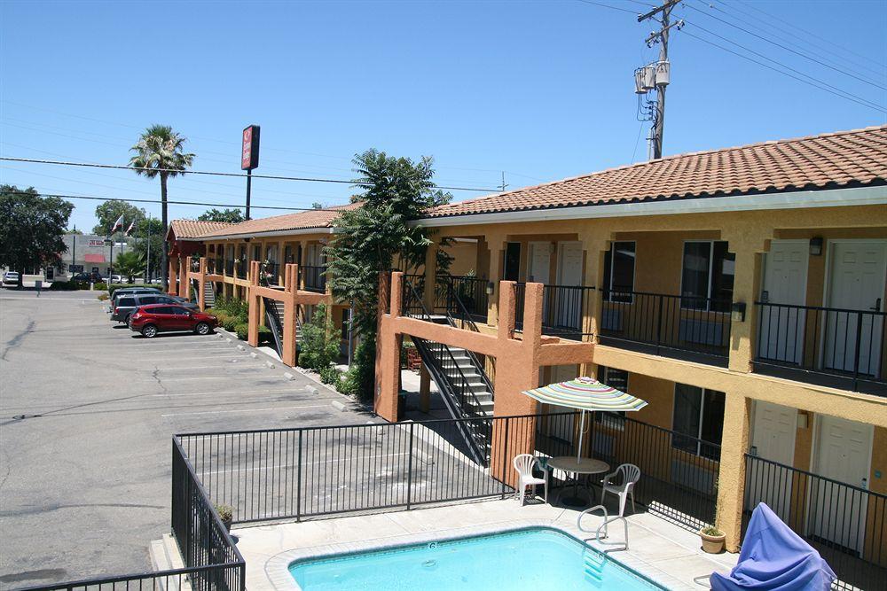 Econo Lodge Inn & Suites Lodi - Wine Country Area Extérieur photo