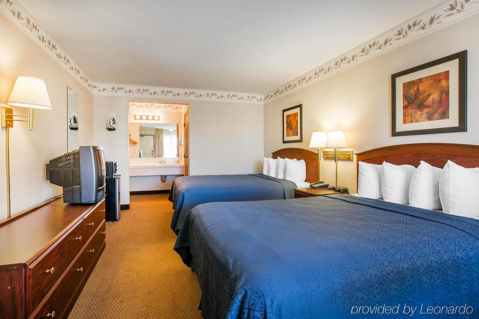 Econo Lodge Inn & Suites Lodi - Wine Country Area Extérieur photo