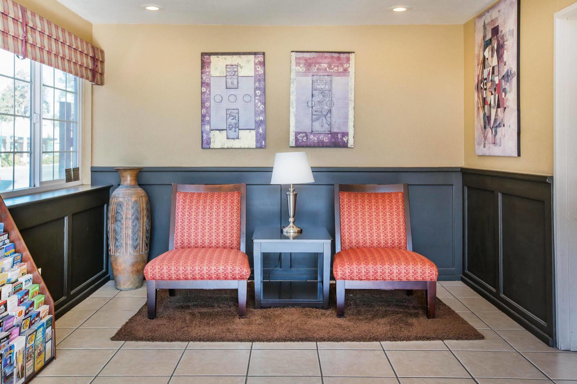 Econo Lodge Inn & Suites Lodi - Wine Country Area Extérieur photo