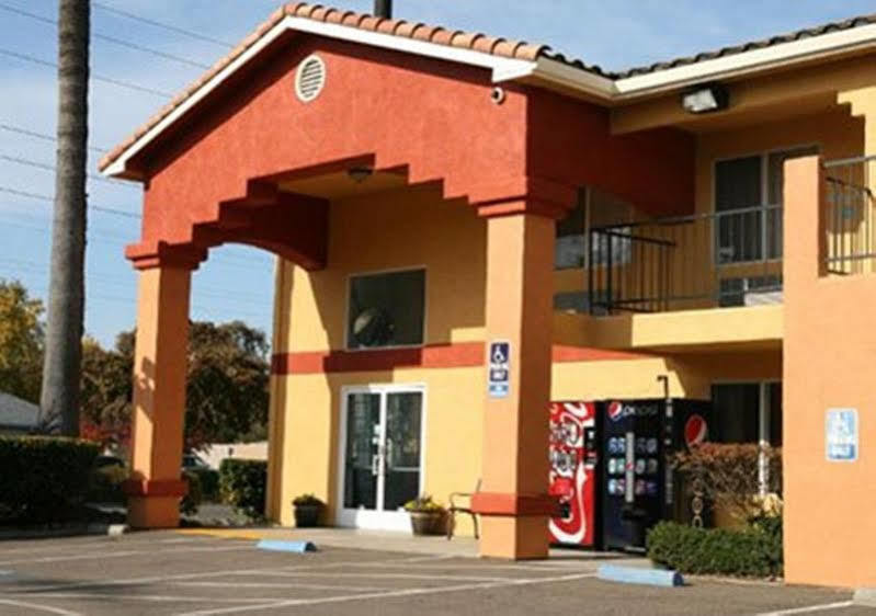 Econo Lodge Inn & Suites Lodi - Wine Country Area Extérieur photo